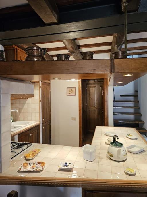 Residenza Montelago トレヴィニャーノ・ロマーノ エクステリア 写真